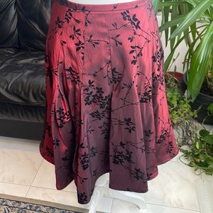 NWOT XCAPE beautiful flare skirt with pleats size 10